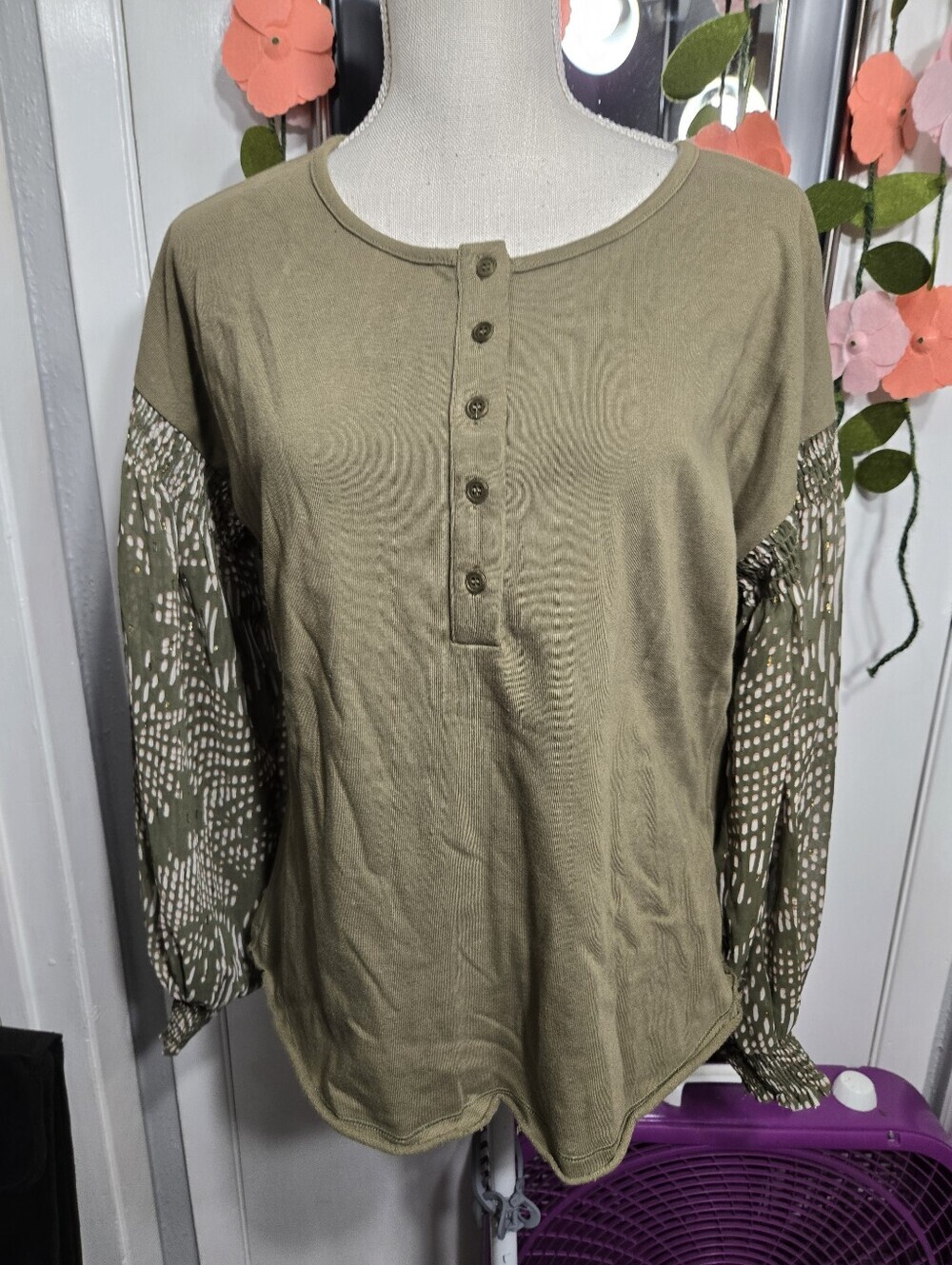 Mystree Pullover Olive Color Mixed Sleeves Sz M - Picture 2 of 10